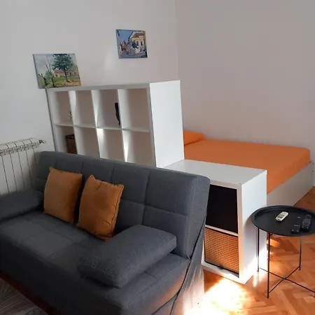 Lola Διαμέρισμα *